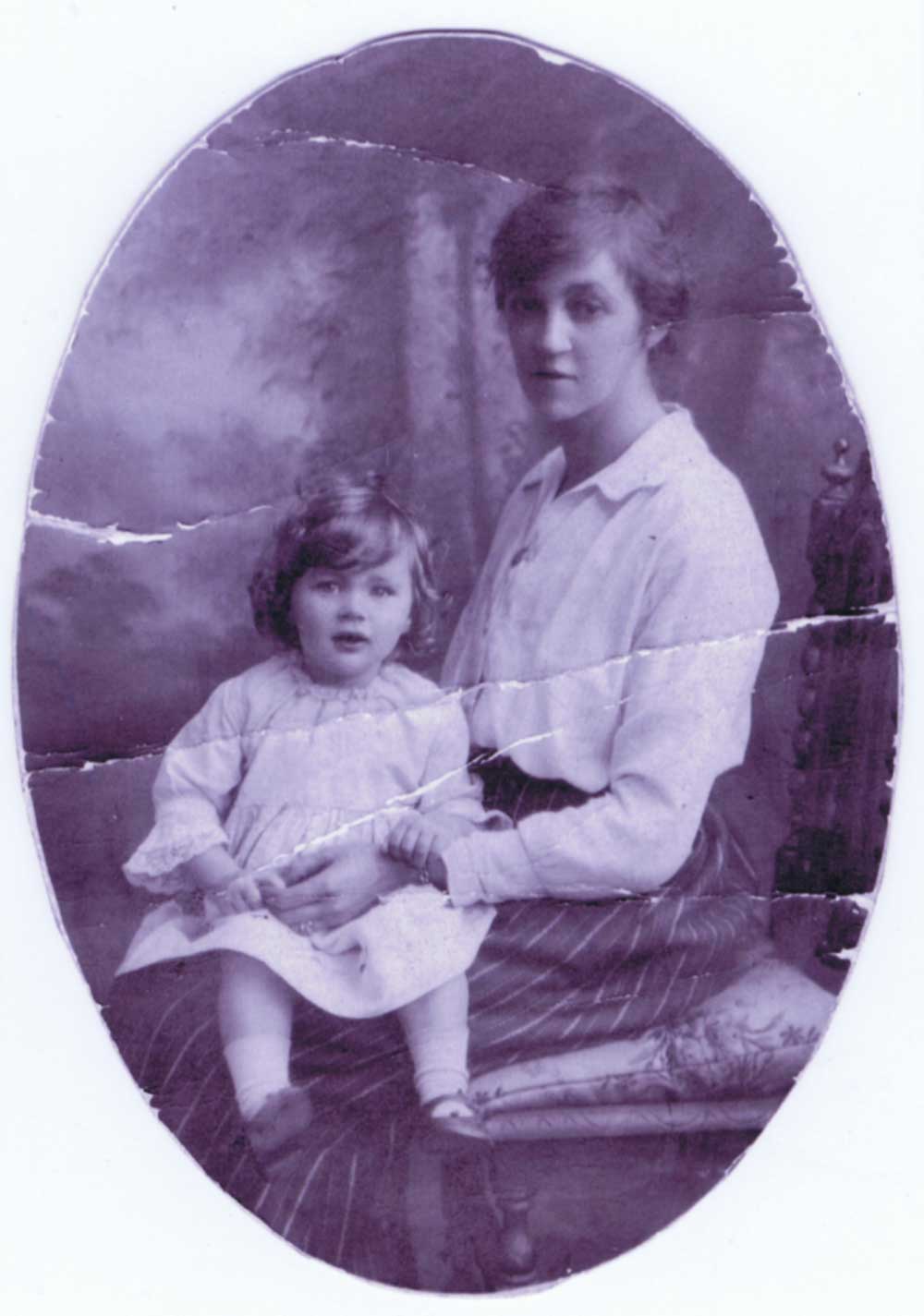Leslie Heron And Mother, c.1922